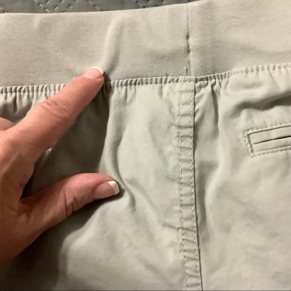 KIDS GAP SHORTS.